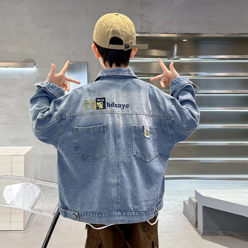 2025 Spring Autumn Children Blue Washed Denim Jacket For Boys Loose Long Sleeve Button Up Back Pockets Fashion Jeans Jacket Coat - Avero