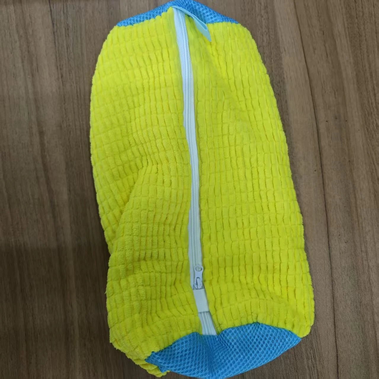Durable Shoe Washing Machine Bag for All Shoe Types - Yellow with Blue Zipper,Ideal for Sneakers and Casual Shoes,Laundry Wash Bag - Avero
