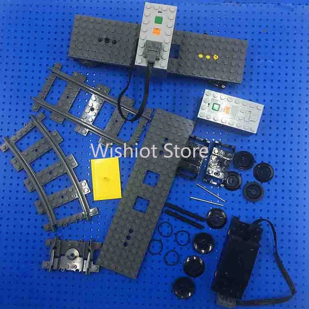 Technical Parts Train Motor 88002 MOC Pack Power Functions Battery Box Tracks Top Base Plate for Legoeds EV3 91994 74784 2871 - Avero
