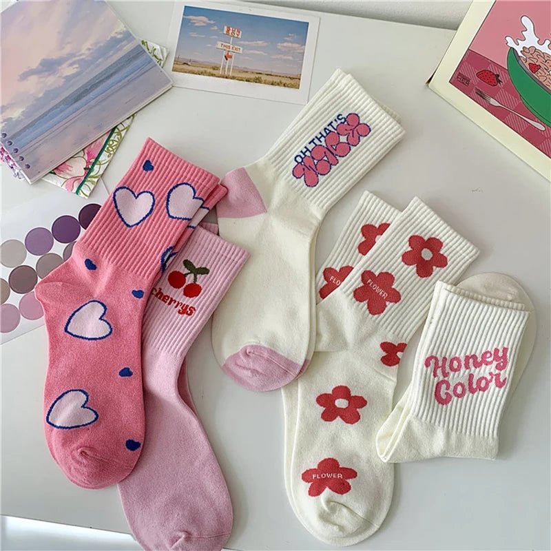 Women's Cute Korean Fashion Socks Love Heart Square Funny Casual Comfy Street Hip Hop Skateboard Daily Trendy Footwear - Avero
