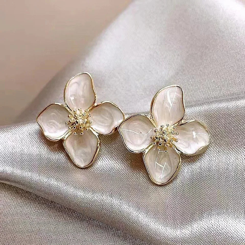 ZAKOL New Temperament Flower Earrings for Women Girls Sweet Korean Fashion Gold Color Crystal Zircon Party Accessories - Avero