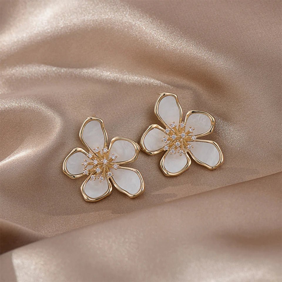 ZAKOL New Temperament Flower Earrings for Women Girls Sweet Korean Fashion Gold Color Crystal Zircon Party Accessories - Avero