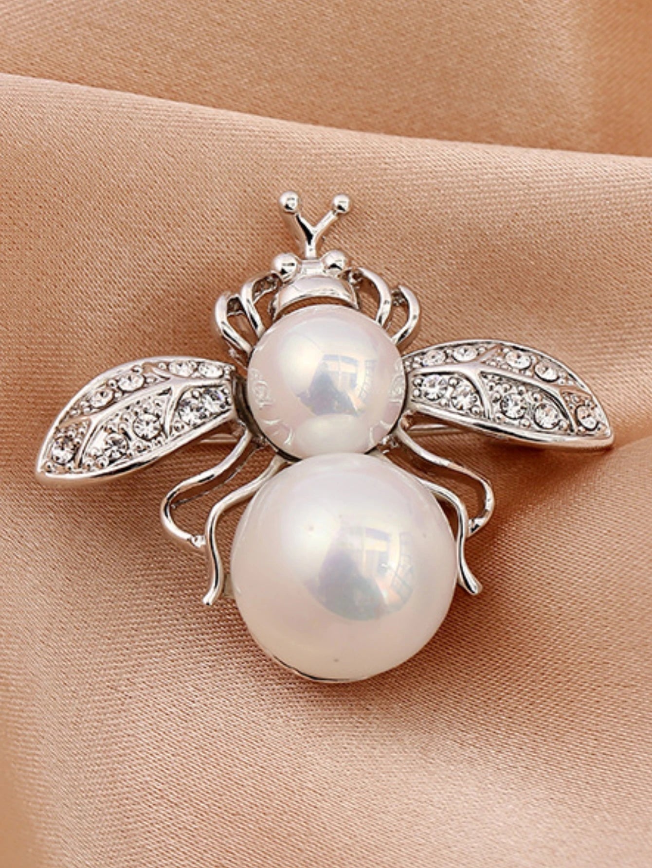 1PC Women's Fashion Trend Personalized Imitation Pearl Bee Brooch Pin Jewelry Suitable for Outdoor Dating, Party, Festival Gifts - Avero