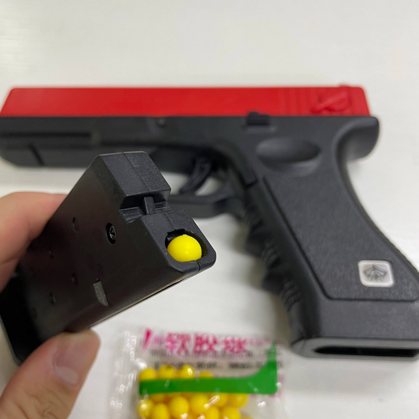 2025 New Soft Bullet and Airsoft Pistol Manual G17 G lock Toy Gun Lower Magazine Laser Outdoor Sports CS Game Weapon Kisd Gift - Avero