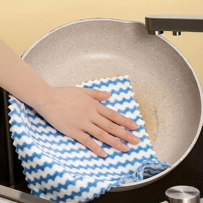 Coral fleece wavy cloth, kitchen absorbent dishwashing cloth, non stick oil wholesale cationic thickened cloth Baijie cloth" - Avero