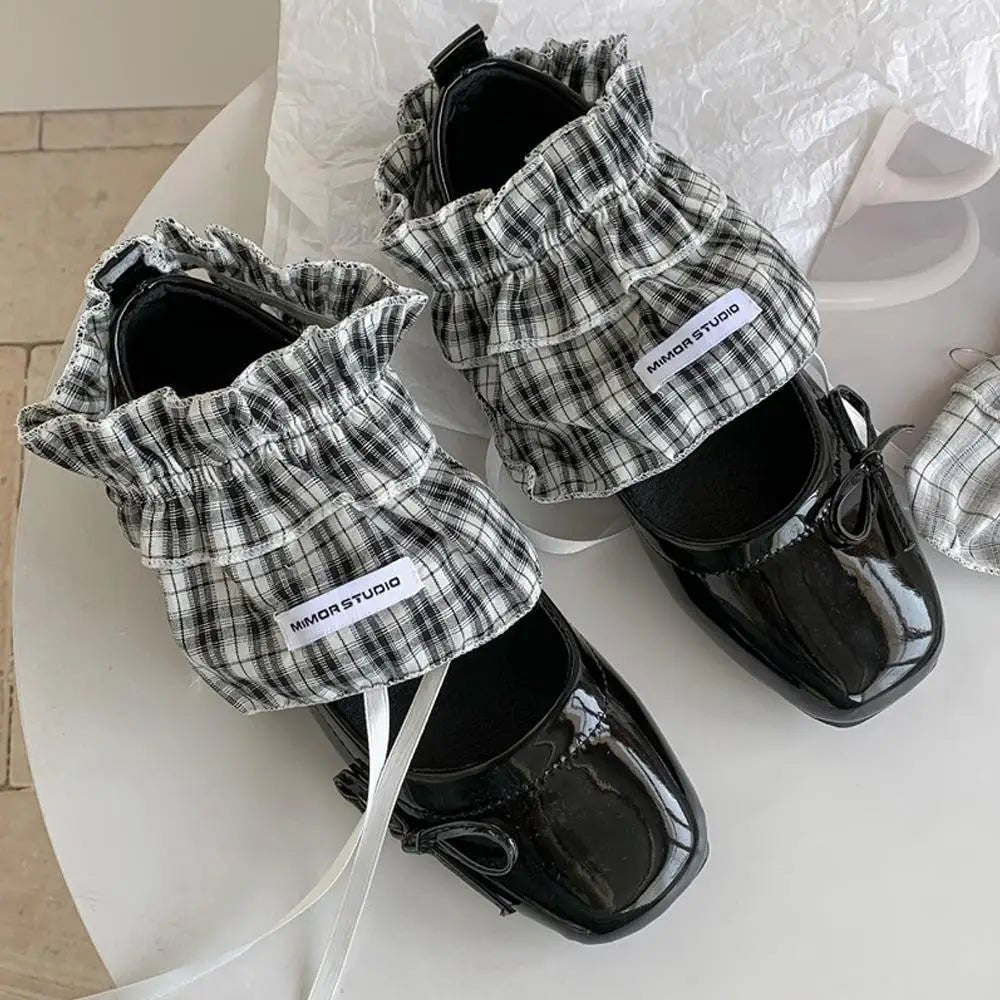 Korean Fashion White Lace Lolita Shoes Cover socks Women's Ins Home Warm Footwear Ballet Style over Shoes Socks - Avero