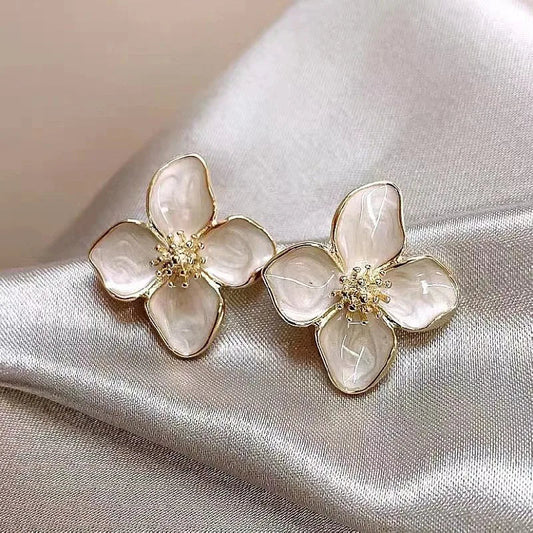 ZAKOL New Temperament Flower Earrings for Women Girls Sweet Korean Fashion Gold Color Crystal Zircon Party Accessories - Avero
